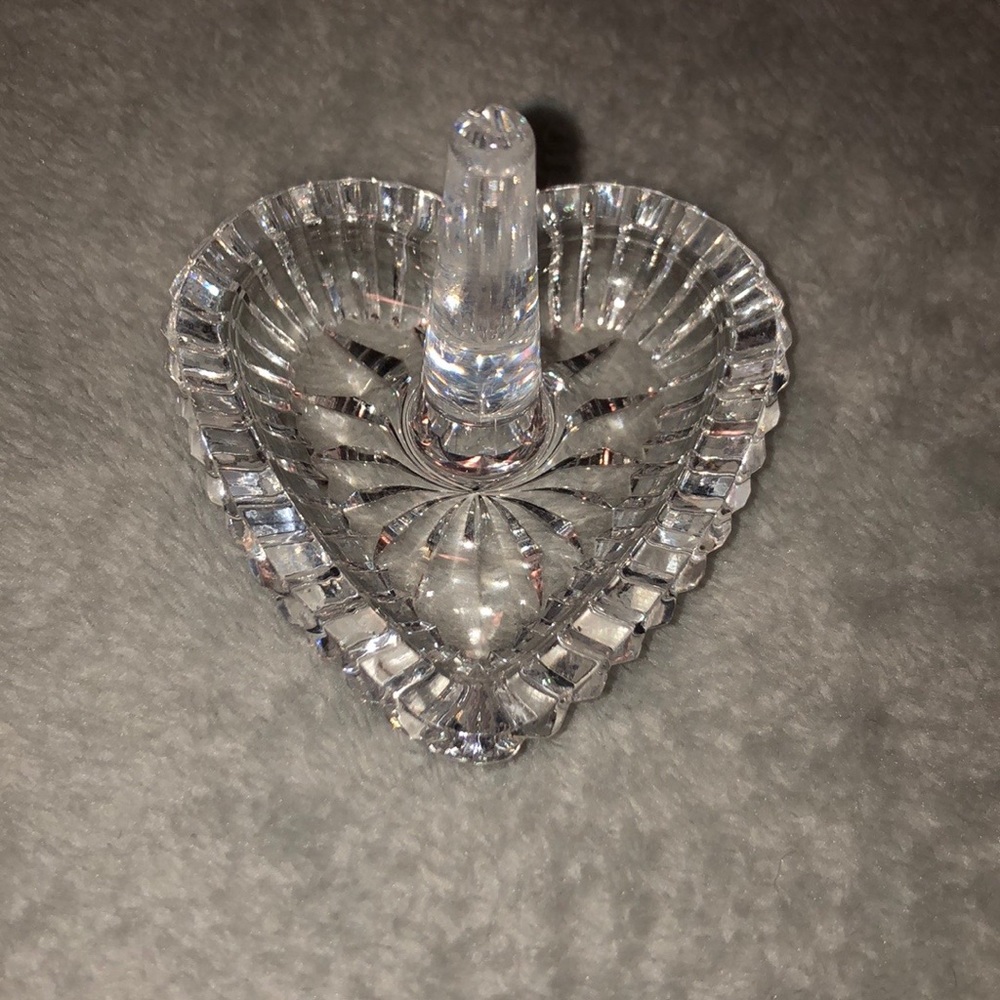 Crysral Heart Ring Holder!!